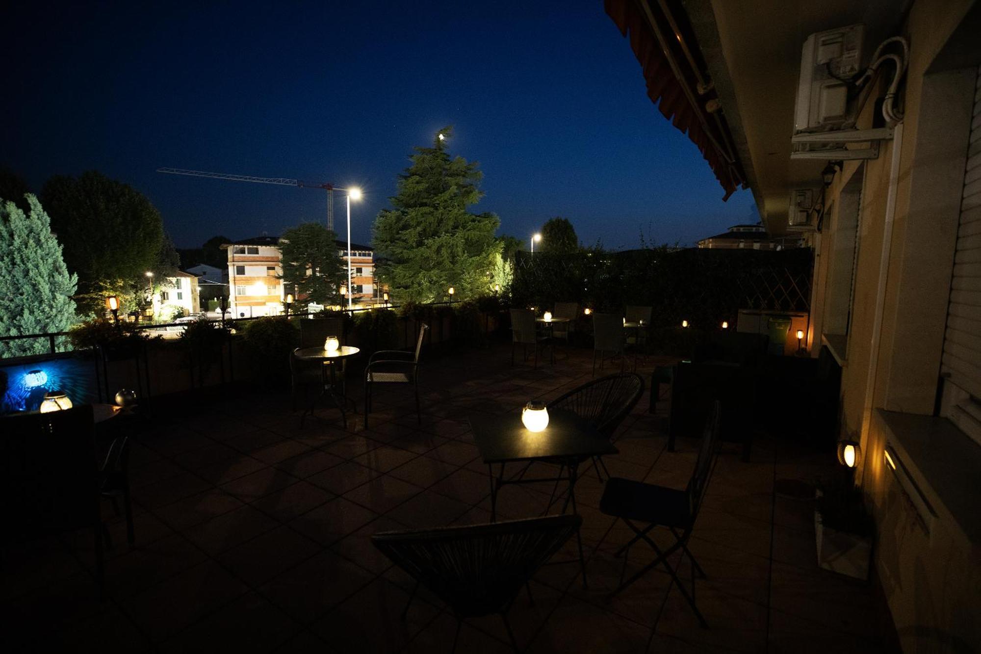 Bru Rooms Peschiera del Garda Extérieur photo